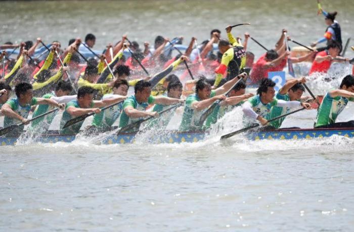 中华龙舟大赛重启：福州长乐汇泉男子职业组实