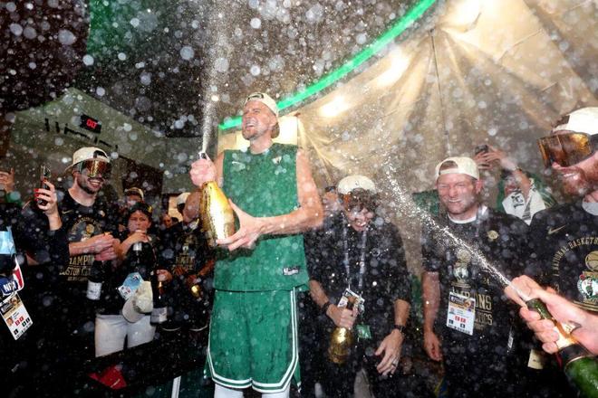 勇士连败波神伤退，季后赛希望渺茫