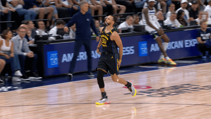 东契奇左腿筋二级拉伤无限期缺阵 NBA球星腿筋伤