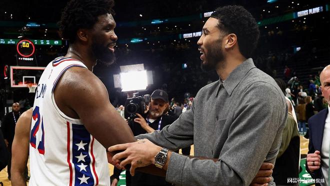 杰伦·布朗因质疑裁判判罚被NBA罚款5万美元